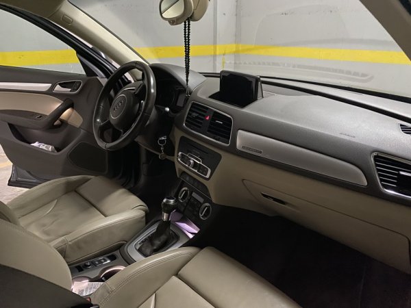 Shitet makine Audi Nafte, gri e erret Cmimi: 13.300 €