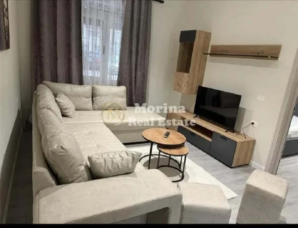 Tirane, jepet me qera apartament 2+1 Kati 1, 80 m² 850 € (Blloku)