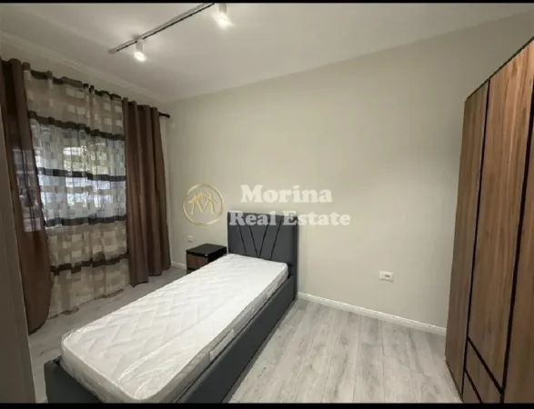 Tirane, jepet me qera apartament 2+1 Kati 1, 80 m² 850 € (Blloku)