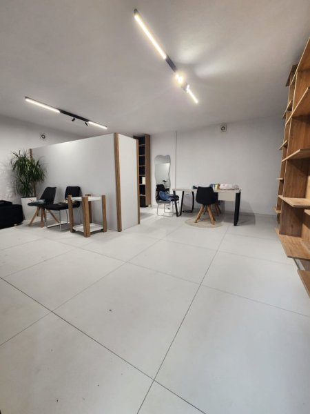 WhatsApp Image 2025-12-05 at 14.22.08_fcbaae9a.jpg