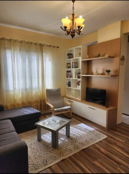 Tirane, shitet 1+1 , 48 m² 100.000 € ( 21 Dhjetori)