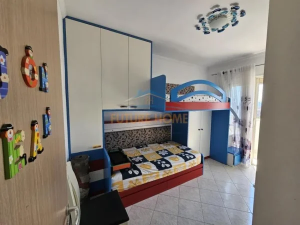 Tirane, shes apartament 2+1+Ballkon Kati 4, 140.000 € 
