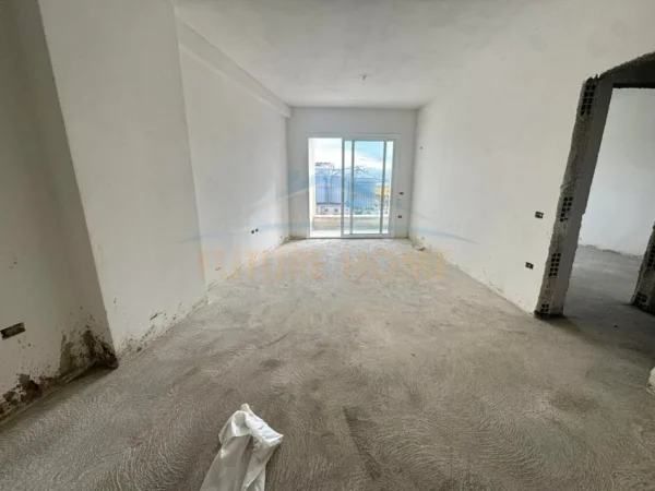Tirane, shitet apartament 1+1+Ballkon Kati 4, 68 m² 99.000 € (YZBERISHT)
