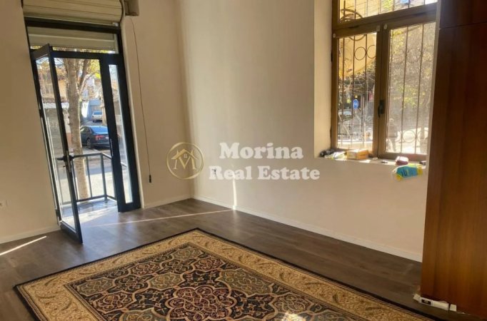 Tirane, jepet me qera ambjent biznesi Kati 1, 72 m² 1.500 € (Rruga e Dibres)