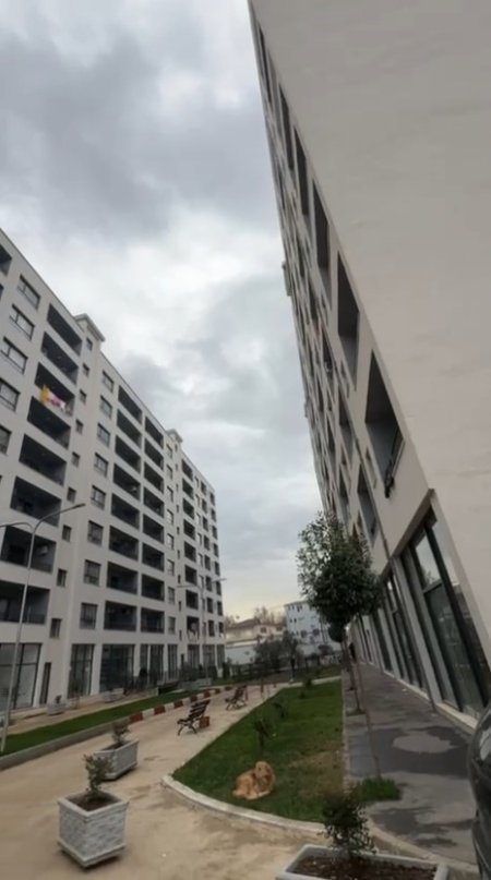 Tirane, shitet apartament 2+1 Kati 8, 95 m² 70.500 € (Kamez)