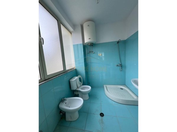 Tirane, shitet apartament 1+1 Kati 3, 64 m² 84.000 € (FRESKU)