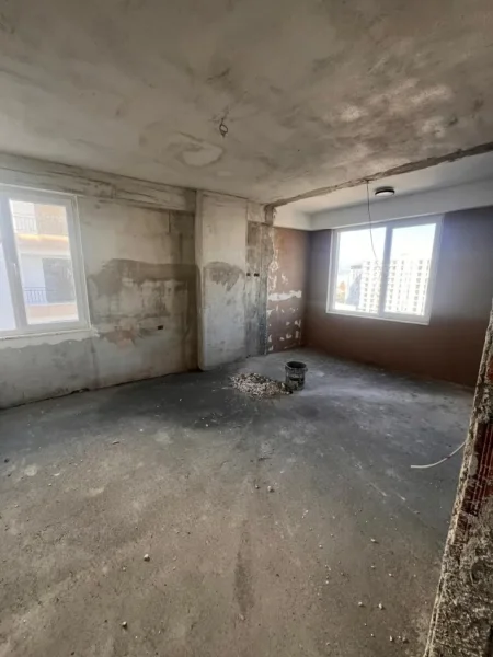 Tirane, shitet apartament 1+1+Ballkon , 59 m² 99.009 € (Fusha e Aviacionit)