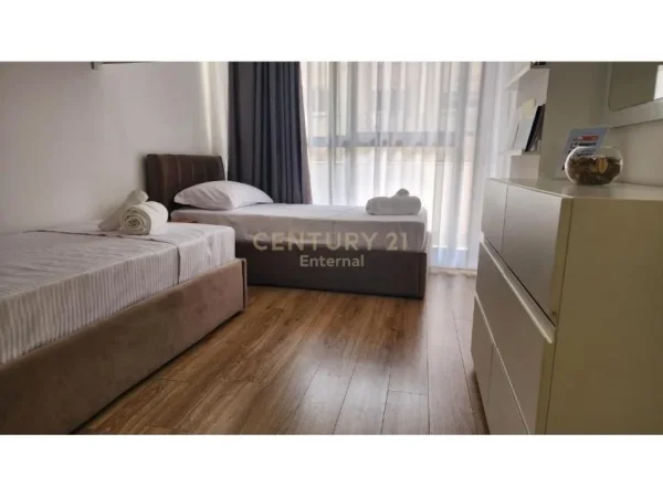 Tirane, jepet me qera apartament 2+1 Kati 2, 80 m² 800 € (Rruga Hime Kolli)