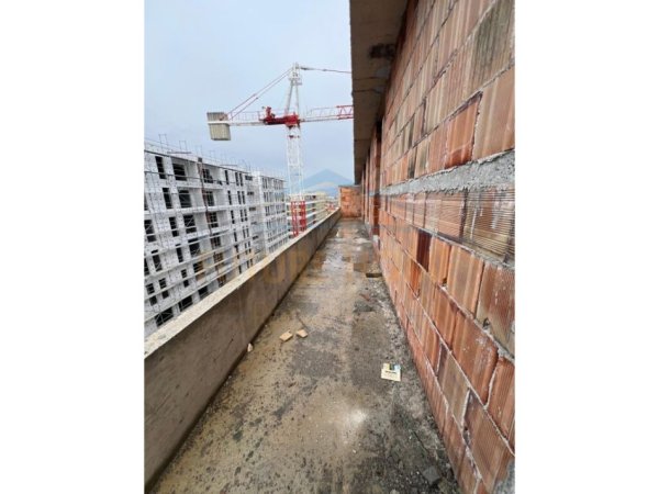 Tirane, shitet apartament 2+1+Ballkon Kati 7, 105 m² 110.000 € (UNIVERS CITY)