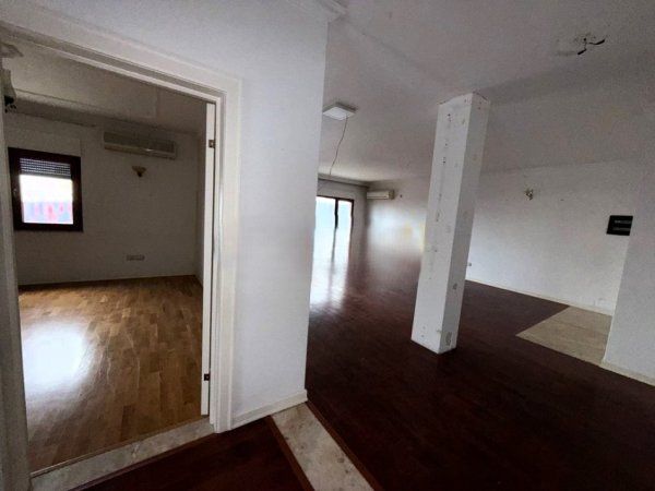 Tirane, jepet me qera zyre Kati 10, 450 m² 5.000 € (AIR ALBANIA)