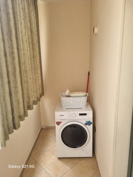 Tirane, jepet me qera apartament 1+1+Ballkon Kati 2, 75 m² 610 € (Shkolla e Baletit/Rr.Petro Nini Luarasi)