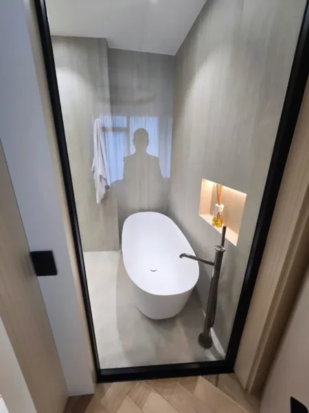 Tirane, shitet apartament 3+1 , 215 m² (Lake View)