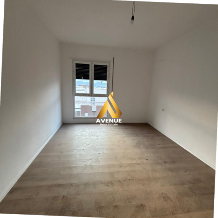 Tirane, shitet apartament 2+1+Ballkon Kati 8, 107 m² 103.000 € (rruga berisha)
