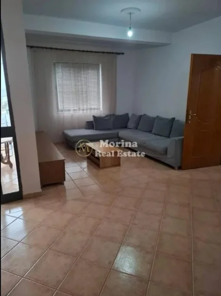 Tirane, jepet me qera apartament 2+1 Kati 3, 90 m² 370 € (Spitali Amerikan 2)