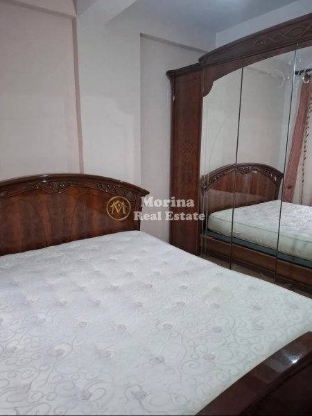 Tirane, jepet me qera apartament 2+1 Kati 3, 90 m² 370 € (Spitali Amerikan 2)