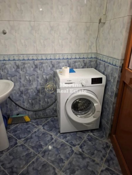 Tirane, jepet me qera apartament 2+1 Kati 3, 90 m² 450 € (Spitali Amerikan 2)