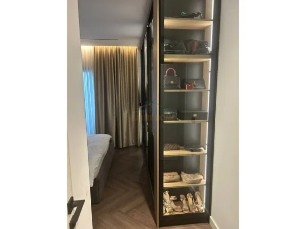 Tirane, shitet apartament 2+1+Ballkon Kati 9, 103 m² 288.000 € (Rruga Elbasanit)
