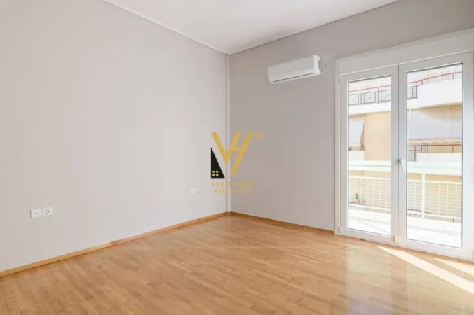 Tirane, shitet apartament 1+1+Ballkon Kati 3, 90 m² 230.000 € (LIQENI I THATE)