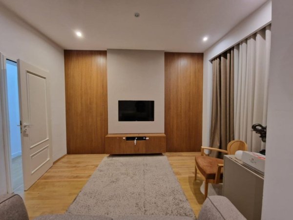 Tirane, shitet apartament 2+1 Kati 8, 136 m² 350.000 € (Rr.Fortuzi)