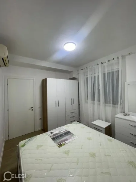 Tirane, jepet me qera apartament 1+1+Ballkon Kati 2, 65 m² 500 € (LIQENI I THATE)