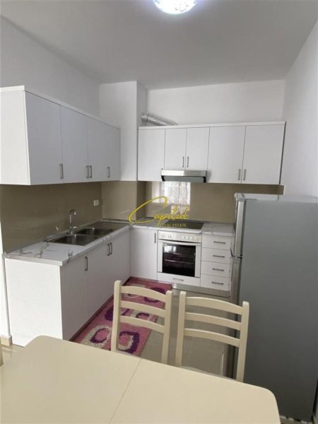 Tirane, jepet me qera apartament 1+1 Kati 8, 72 m² 400 € (ASTIR)