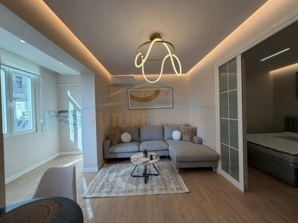 Tirane, shitet apartament 1+1 Kati 4, 90 m² 235.000 € 