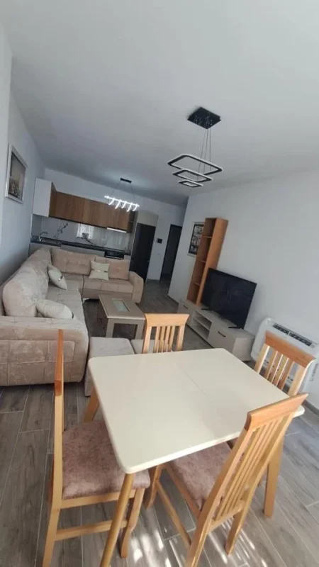 Tirane, jepet me qera apartament 1+1 Kati 8, 70 m² 400 € (Kamez)