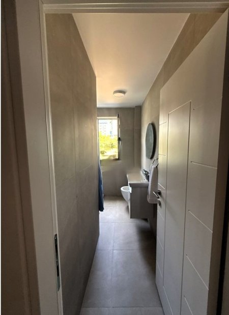 Tirane, jepet me qera apartament 1+1 Kati 3, 50 m² 700 € (PRANE SHESHIT SKENDERBEJ)