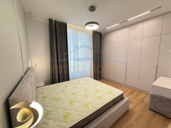 Tirane, jepet me qera apartament 2+1 Kati 3, 104 m² 1.000 € (Bulevardi i Ri)