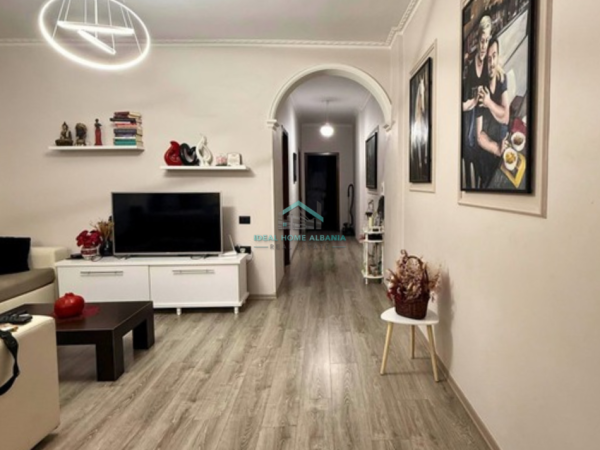 Vlore, shitet apartament 2+1+Ballkon Kati 6, 107 m² 185.000 € (skele vlore)