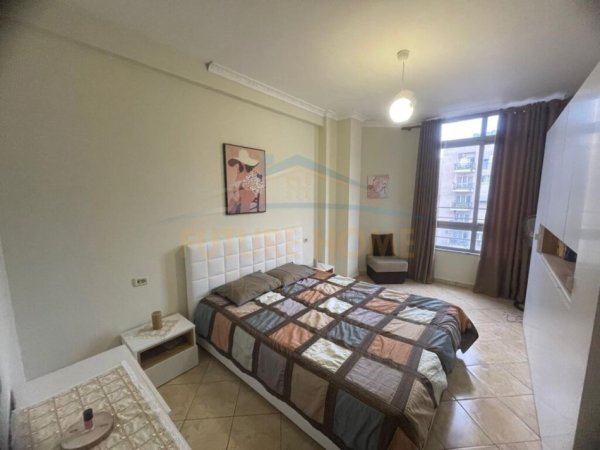 Tirane, jepet me qera apartament 2+1 Kati 6, 106 m² 500 € 