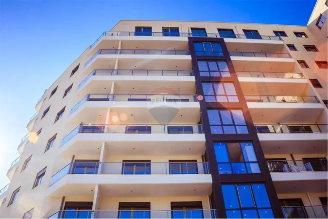 Tirane, shitet apartament 2+1 , 86 m² 171.200 € (Rruga e Kavajes)