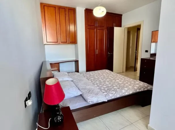 Tirane, shitet apartament 2+1 , 113 m² 