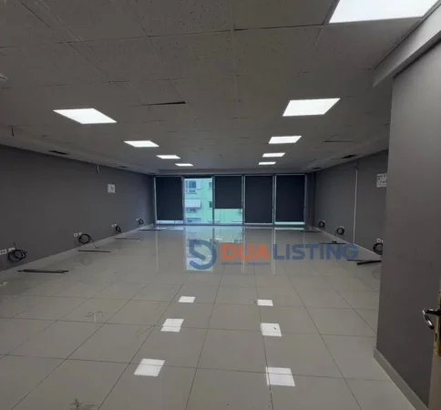 Tirane, jap me qera ambjent biznesi Kati 5, 210 m² 3.150 € (BLLOK)