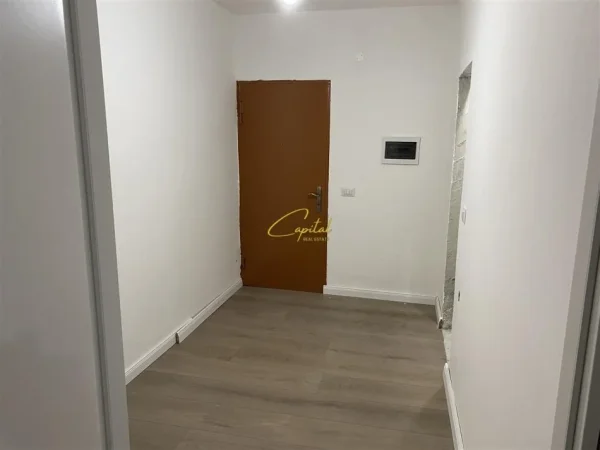 Tirane, shitet apartament 1+1 Kati 1, 62 m² 7.400.000 leke (KOMBINAT)