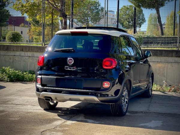 Tirane, shes makine Fiat 500 L Benzin, e zeze automatik Klima 157.000 km 7.200 €