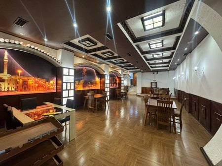 Tirane, jepet me qera ambjent biznesi Kati -1, 418 m² 2.900 € 