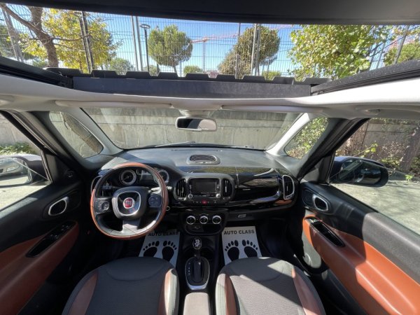 Tirane, shes makine Fiat 500 L Benzin, e zeze automatik Klima 157.000 km 7.200 €