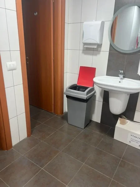 zyre me qira, Selvia