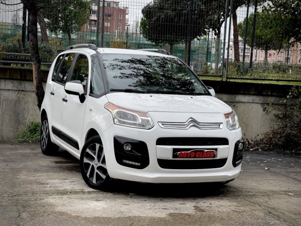 Tirane, shes makine Citroen C3 Picasso Nafte, e bardhë manuale Klima 162.000 km 4.700 €