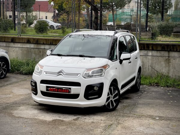 Tirane, shes makine Citroen C3 Picasso Nafte, e bardhë manuale Klima 162.000 km 4.700 €