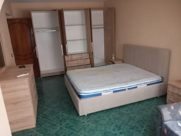 Tirane, shitet apartament 2+1 Kati 2, 72 m² 220.000 € 
