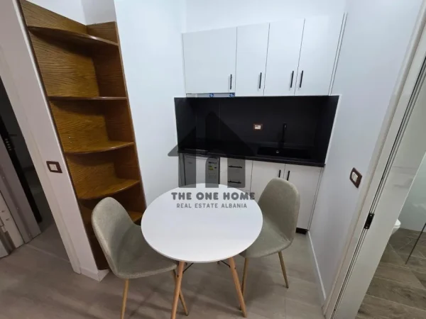 Tirane, jepet me qera garsonier 1+1 Kati 2, 50 m² 550 € (Piaca - Qender)