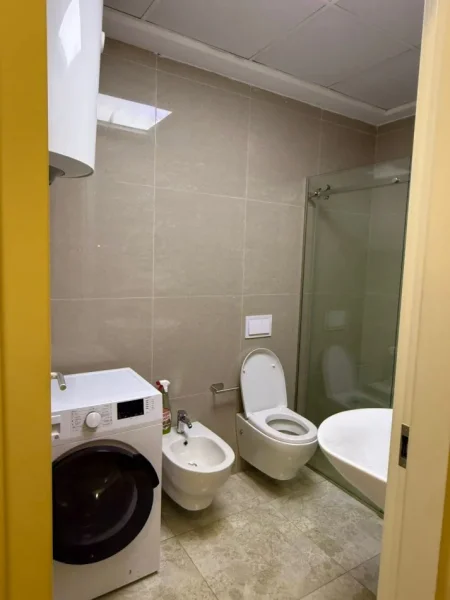 Tirane, jepet me qera apartament 2+1+Ballkon Kati 6, 87 m² 750 € (Fiori Di Bosco)