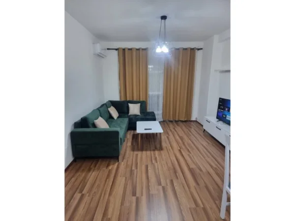 Tirane, shitet apartament 2+1 Kati 7, 72 m² 110.000 € (astir)