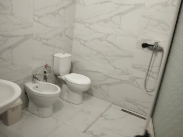 Tirane, jepet me qera garsonier Kati 1, 30 m² 350 € (LAPRAKE)