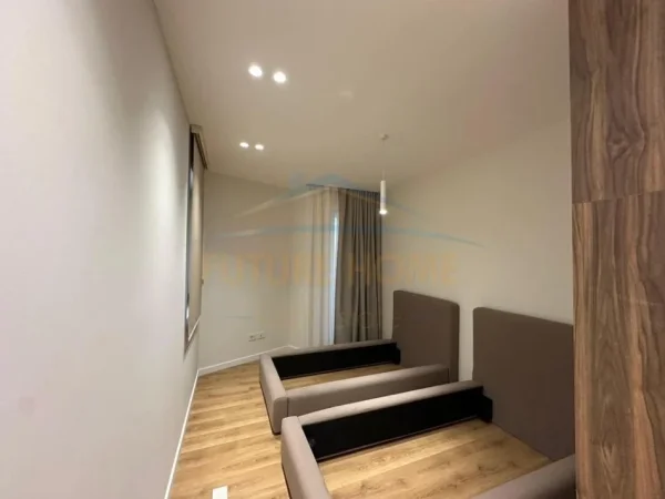 Tirane, jap me qera apartament 2+1+Ballkon Kati 0, 97 m² 2.100 € (LIQENI I THATE)