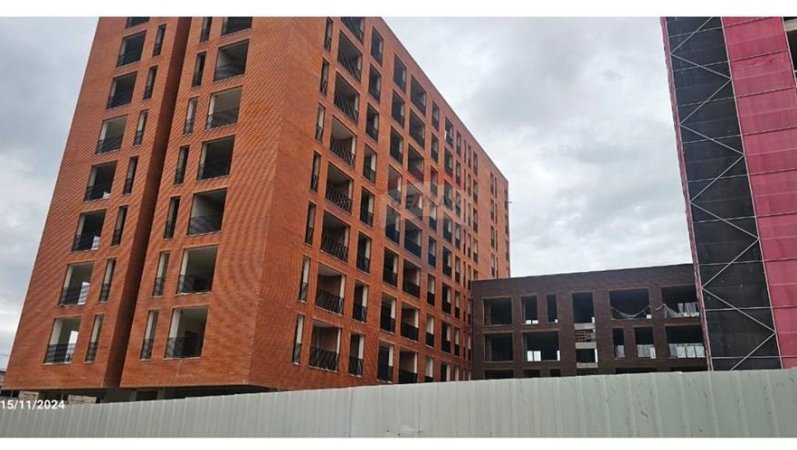 Tirane, shitet apartament 2+1 , 95 m² 152.450 € (Rruga Siri Kodra)