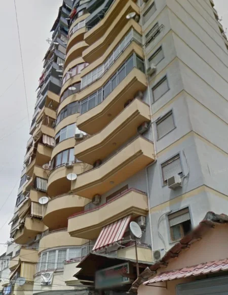 Tirane, shitet apartament 3+1+Ballkon Kati 7, 112 m² 360.000 € (9-KATËSHET, QENDËR TIRANE)