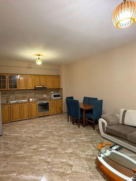 Tirane, jepet me qera apartament 2+1 Kati 1, 108 m² 550 € (ASTIR)